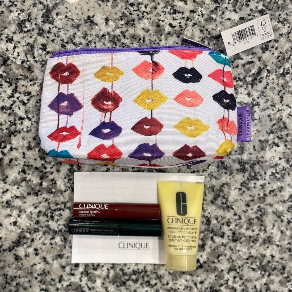 Clinique X Drawbertson Drippy Lips Makeup Pouch + Set Limited Edition
